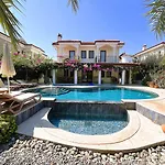 Vigdis Dalyan- Family-friendly In Dalyan Centre With Private Pool & Garden 别墅 Ortaca (Mugla)
