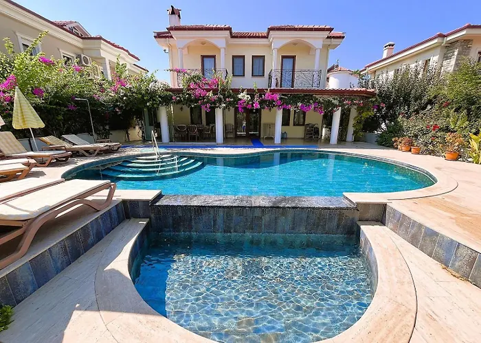 Willa Vigdis Dalyan- Family-friendly In Dalyan Centre With Private Pool & Garden